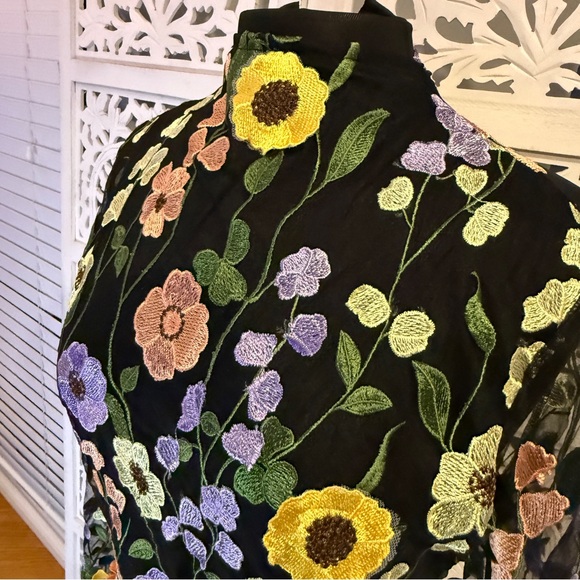 Floral Embroidered Long Sleeve Dress Sz S - Picture 3 of 10